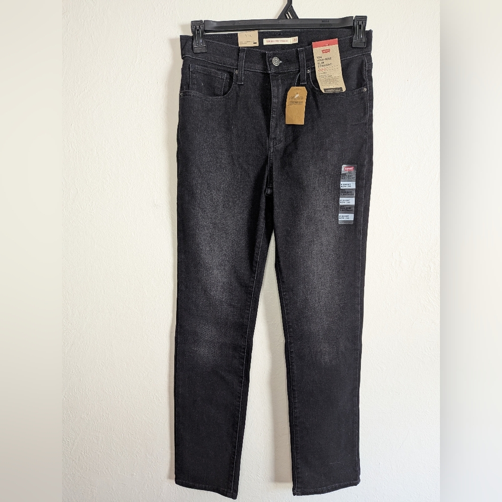 NWT Levi's 724 High Rise Slim Straight Black Jeans Women's Size 8 SHORT 29x30